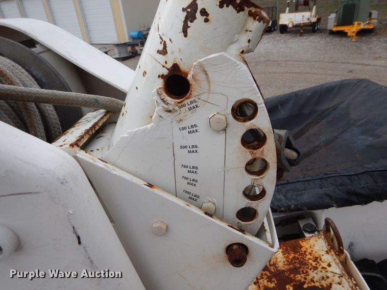 image for item DH5079 2003 Freightliner FL70 bucket truck