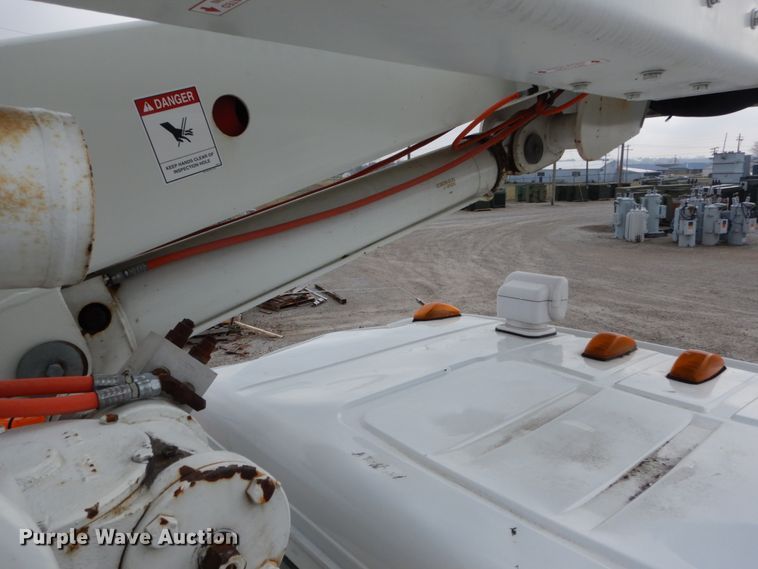 image for item DH5079 2003 Freightliner FL70 bucket truck