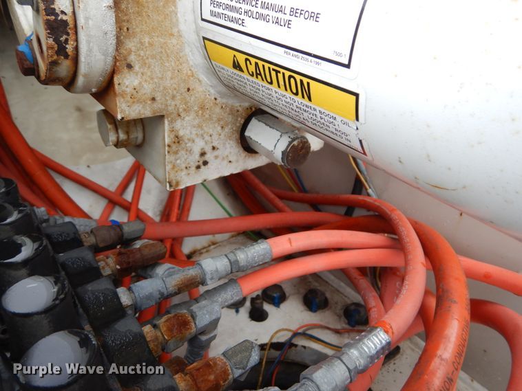 image for item DH5079 2003 Freightliner FL70 bucket truck