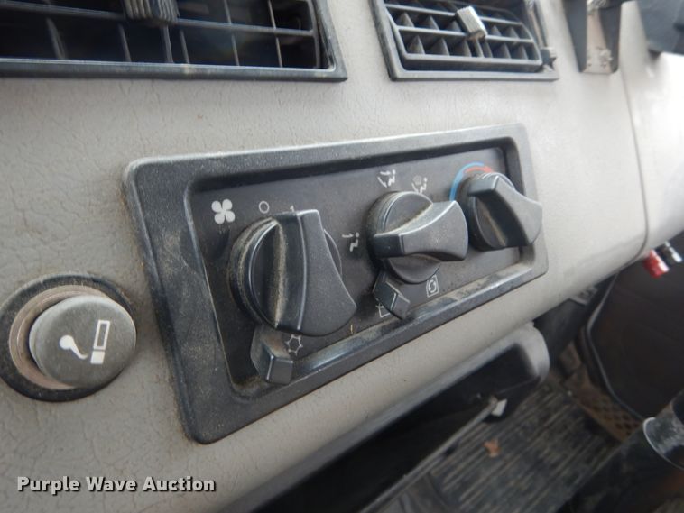 image for item DH5079 2003 Freightliner FL70 bucket truck