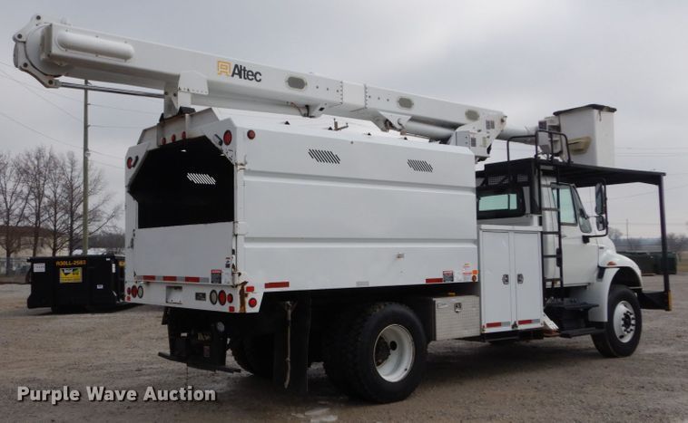 image for item DH5080 2011 International 4400 forestry bucket truck