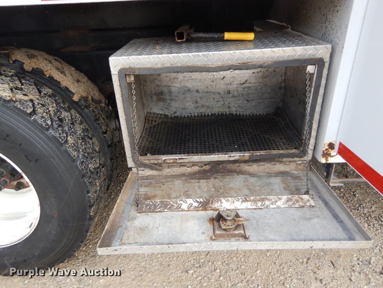 image for item DH5080 2011 International 4400 forestry bucket truck