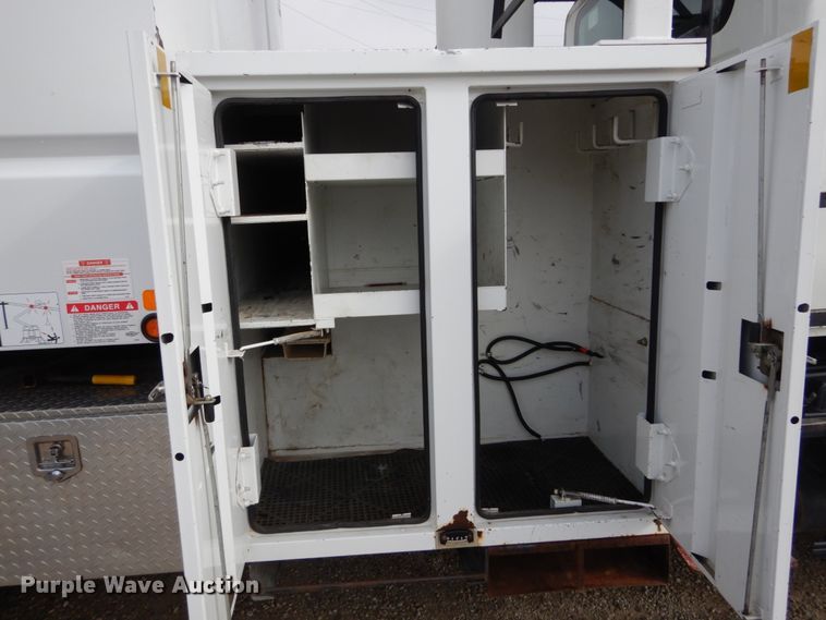 image for item DH5080 2011 International 4400 forestry bucket truck