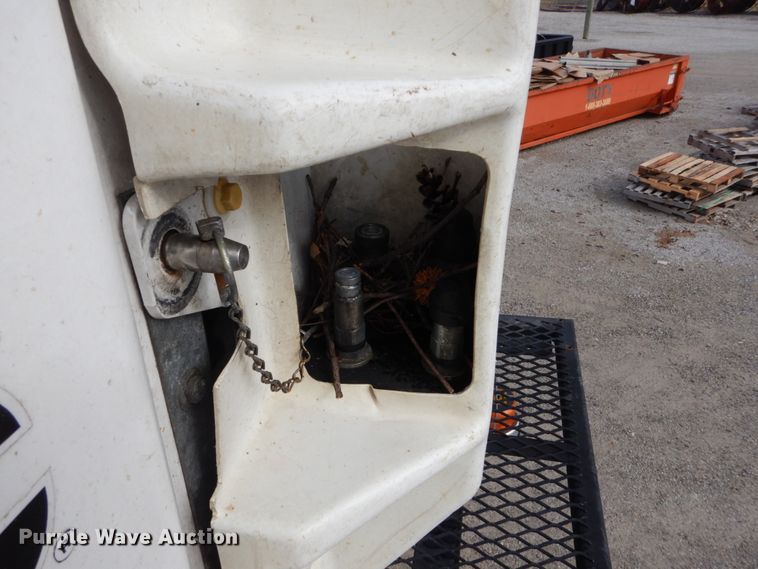 image for item DH5080 2011 International 4400 forestry bucket truck