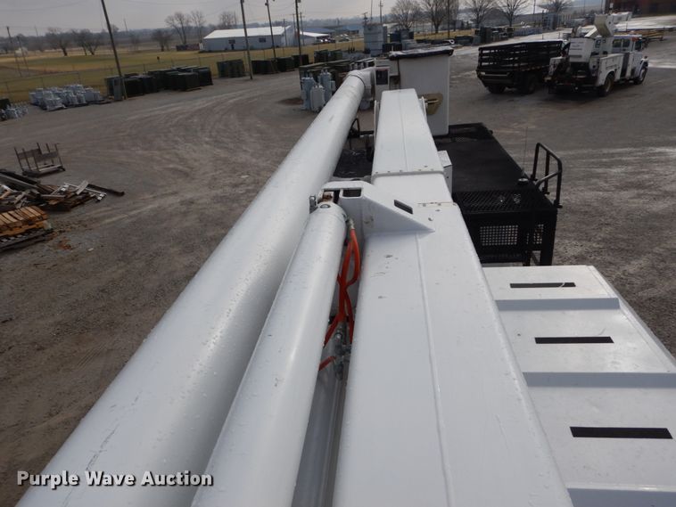 image for item DH5080 2011 International 4400 forestry bucket truck