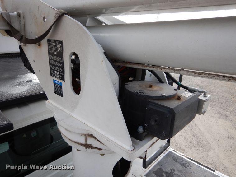 image for item DH5080 2011 International 4400 forestry bucket truck