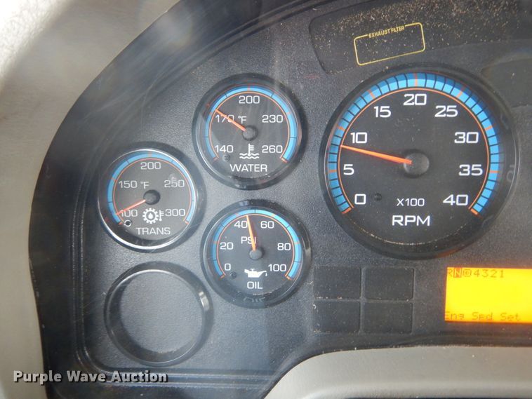 image for item DH5080 2011 International 4400 forestry bucket truck