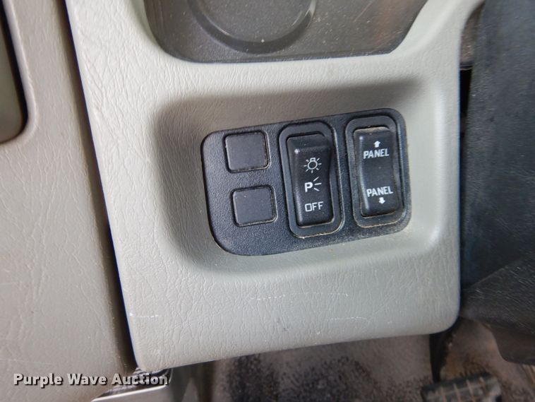 image for item DH5080 2011 International 4400 forestry bucket truck