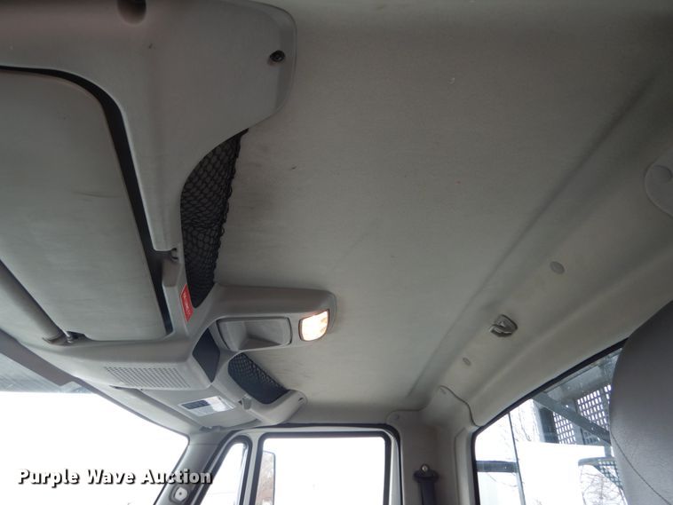 image for item DH5080 2011 International 4400 forestry bucket truck