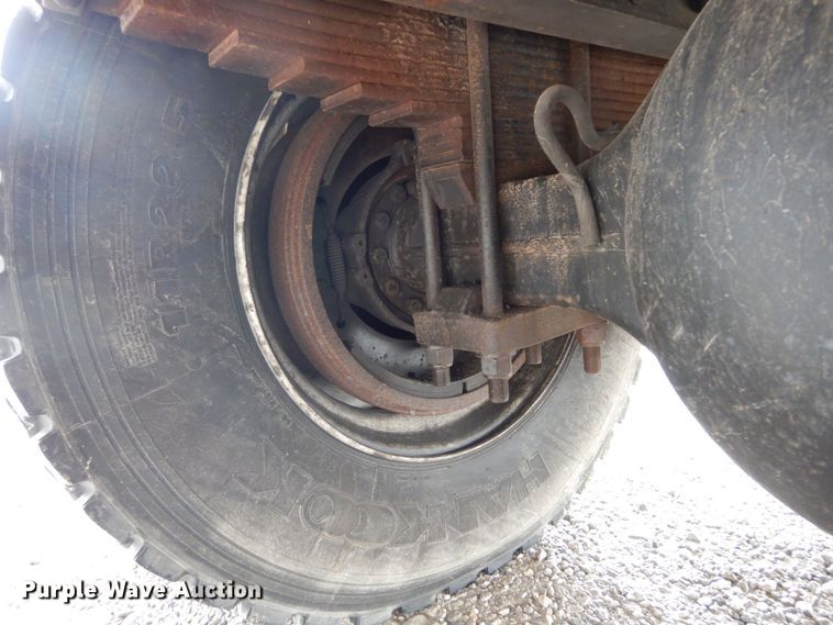 image for item DH5080 2011 International 4400 forestry bucket truck