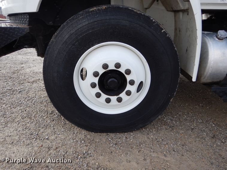 image for item DH5080 2011 International 4400 forestry bucket truck