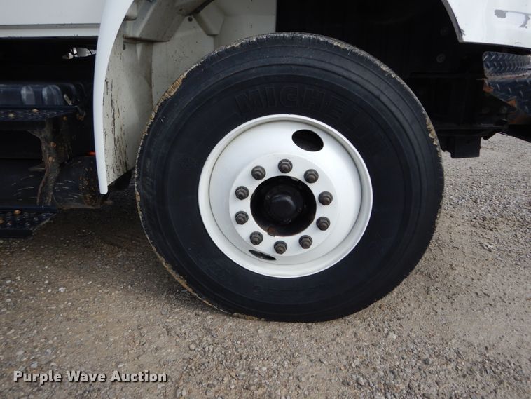 image for item DH5080 2011 International 4400 forestry bucket truck