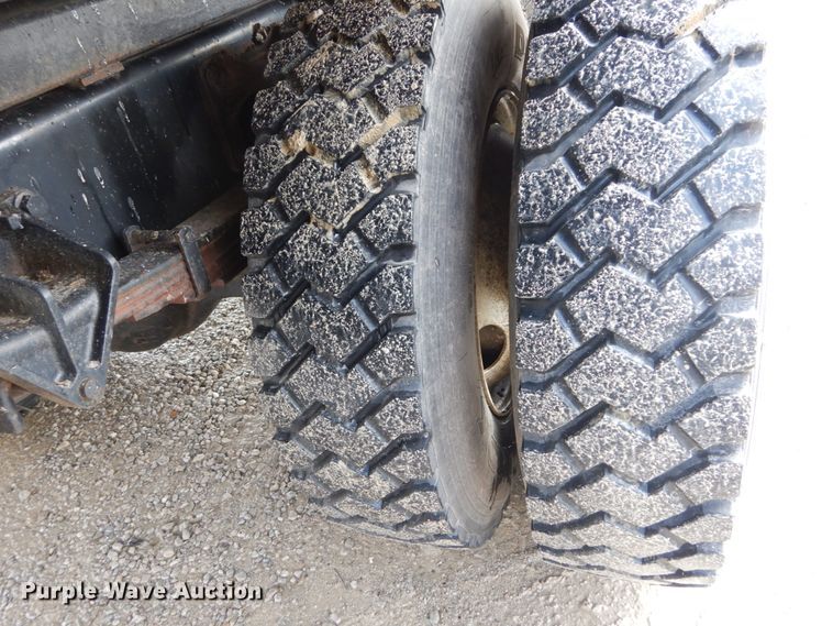 image for item DH5080 2011 International 4400 forestry bucket truck