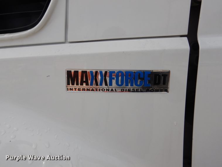 image for item DH5080 2011 International 4400 forestry bucket truck