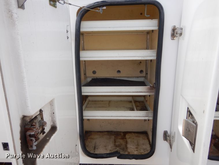 image for item DH5081 2010 International 4300 bucket truck