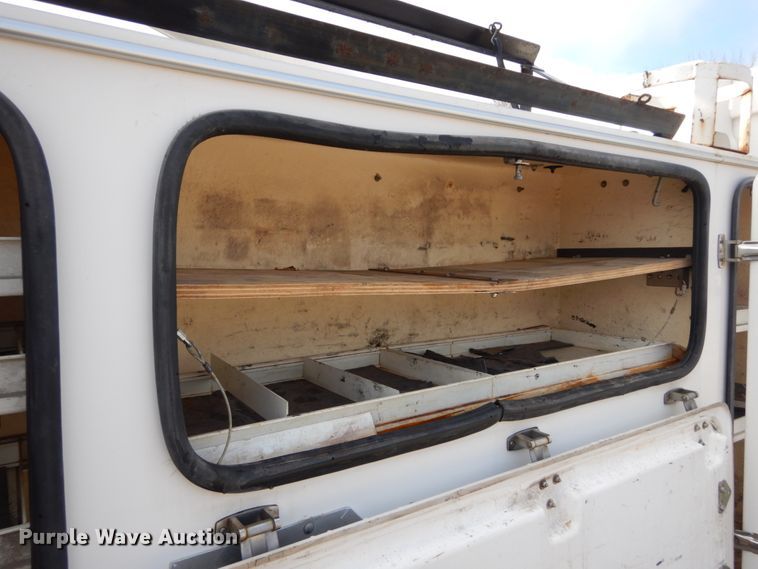 image for item DH5081 2010 International 4300 bucket truck