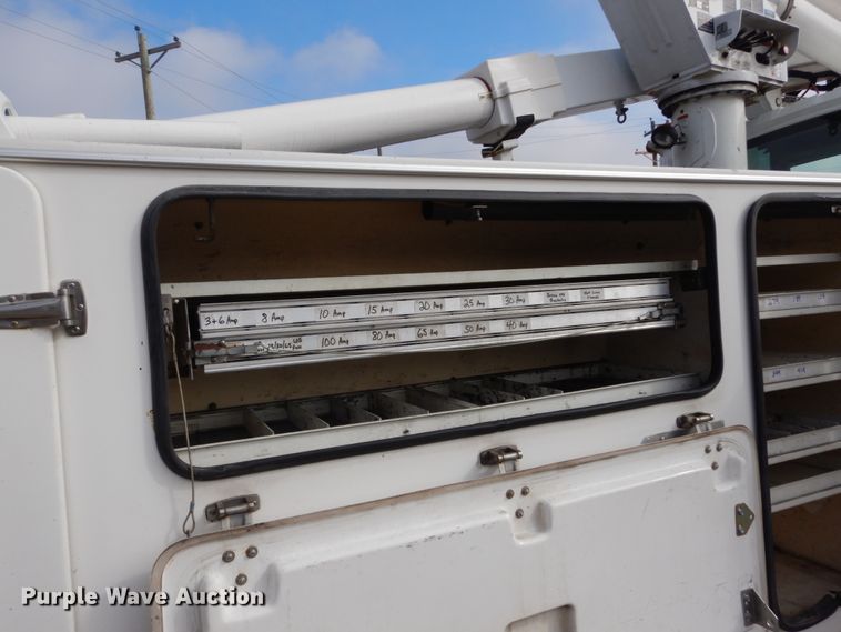 image for item DH5081 2010 International 4300 bucket truck