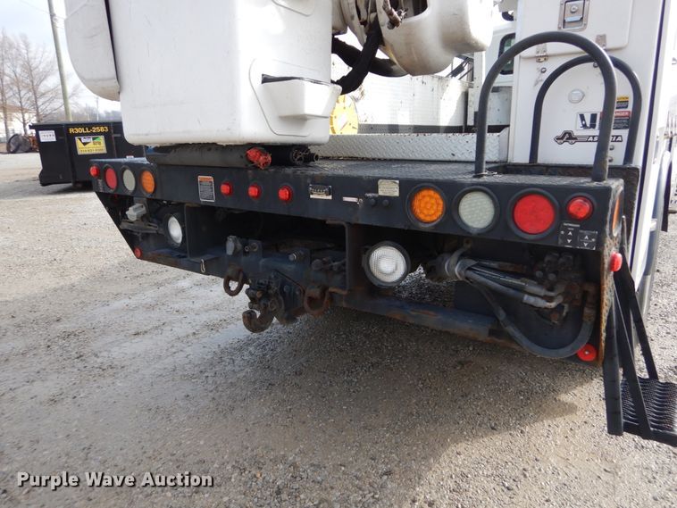 image for item DH5081 2010 International 4300 bucket truck