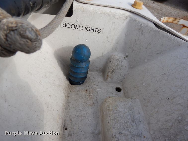 image for item DH5081 2010 International 4300 bucket truck