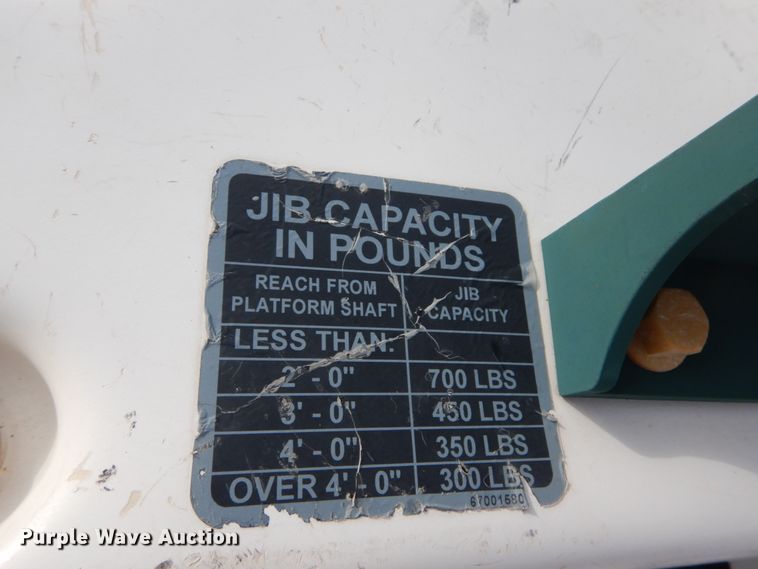 image for item DH5081 2010 International 4300 bucket truck