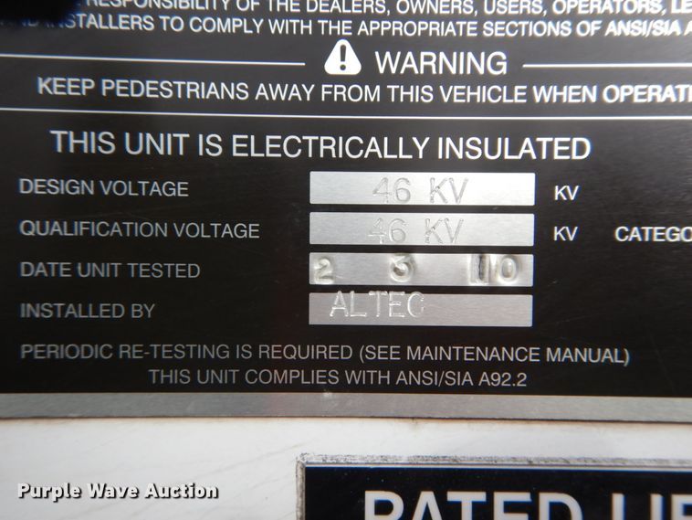 image for item DH5081 2010 International 4300 bucket truck