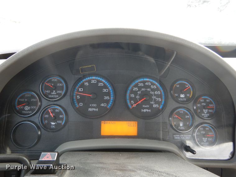 image for item DH5081 2010 International 4300 bucket truck