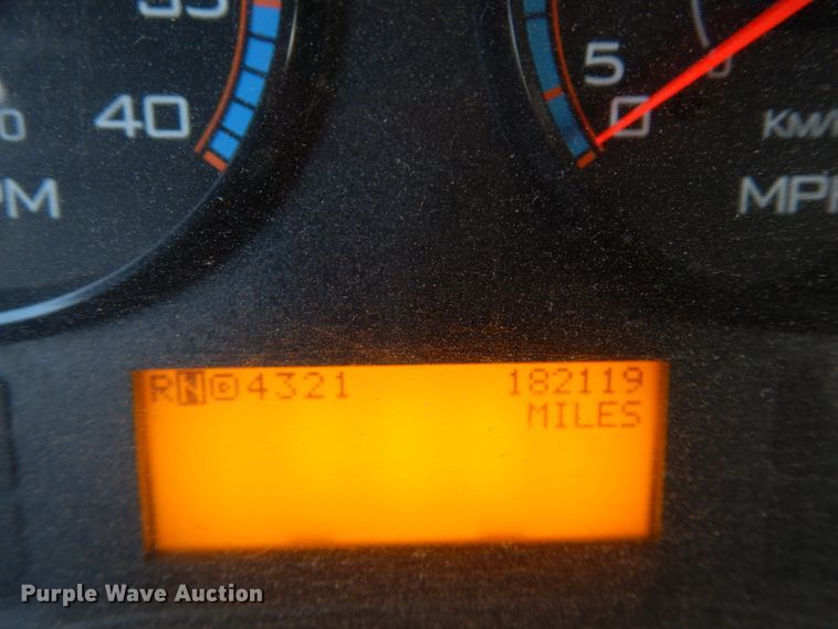 image for item DH5081 2010 International 4300 bucket truck