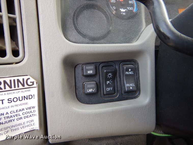 image for item DH5081 2010 International 4300 bucket truck