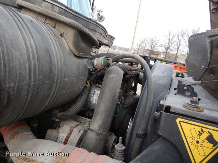 image for item DH5081 2010 International 4300 bucket truck