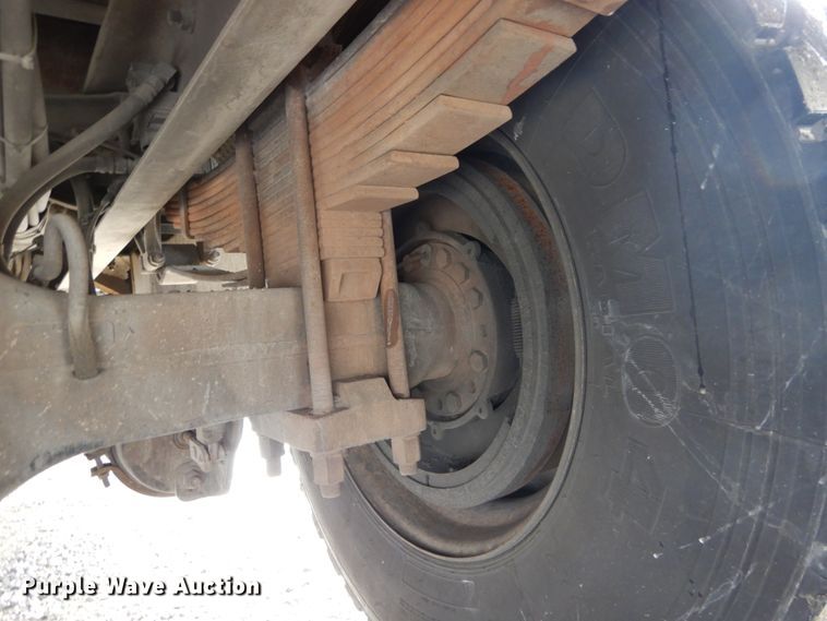 image for item DH5081 2010 International 4300 bucket truck