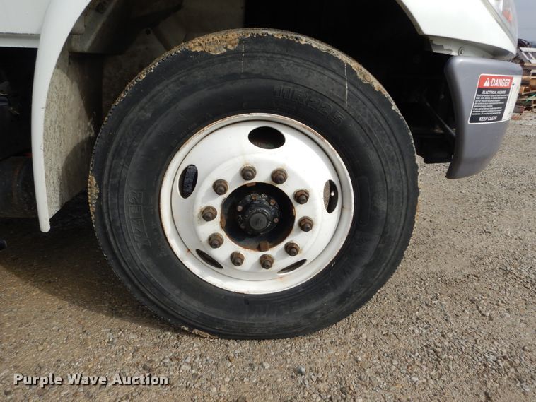 image for item DH5081 2010 International 4300 bucket truck