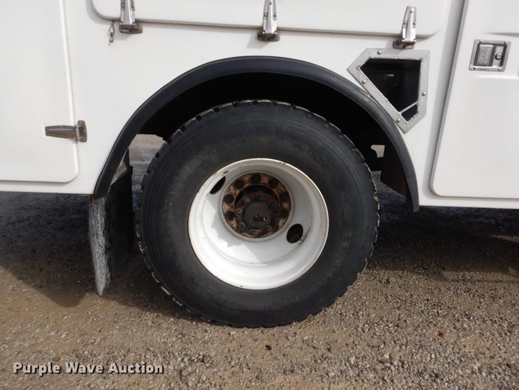 image for item DH5081 2010 International 4300 bucket truck