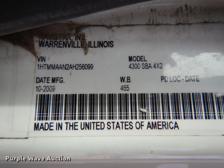 image for item DH5081 2010 International 4300 bucket truck