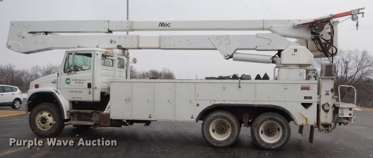 image for item DH6324 2002 Freightliner FL80 bucket truck