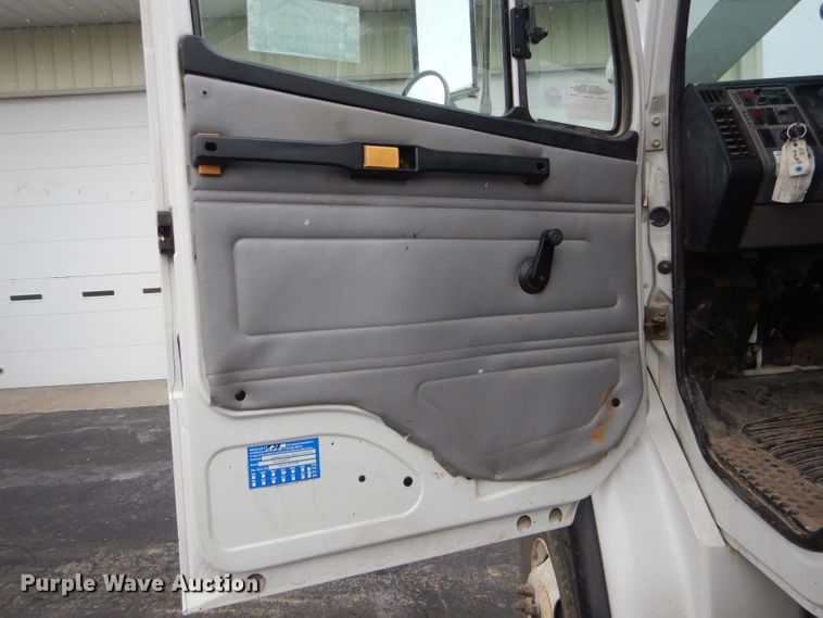 image for item DH6324 2002 Freightliner FL80 bucket truck