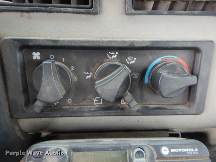 image for item DH6324 2002 Freightliner FL80 bucket truck