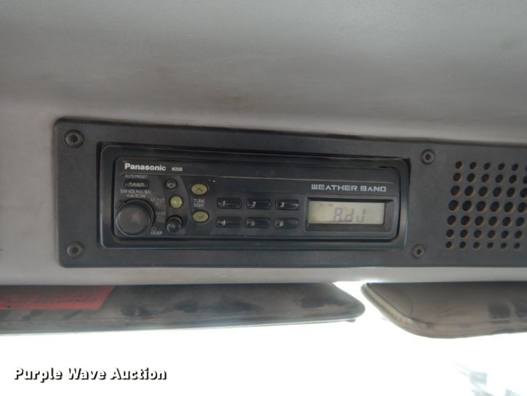 image for item DH6324 2002 Freightliner FL80 bucket truck