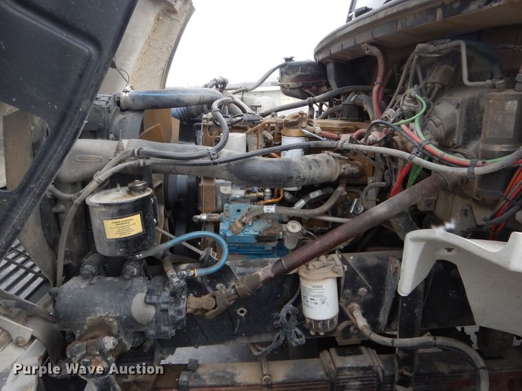 image for item DH6324 2002 Freightliner FL80 bucket truck