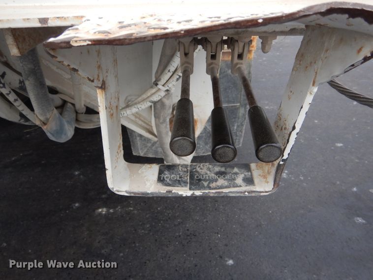 image for item DH6324 2002 Freightliner FL80 bucket truck