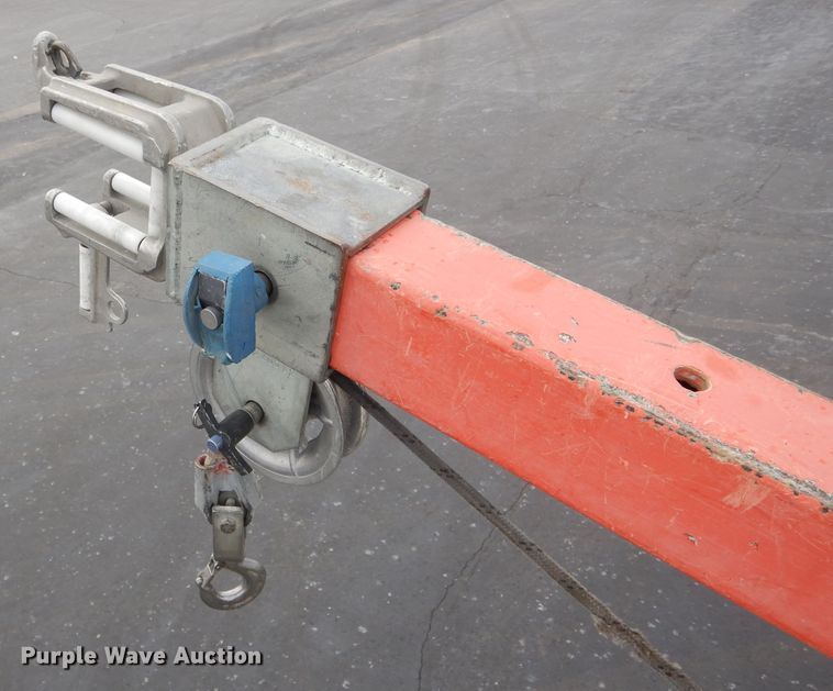 image for item DH6324 2002 Freightliner FL80 bucket truck