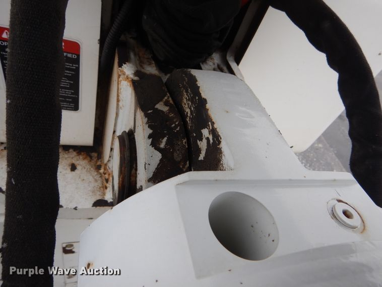 image for item DH6324 2002 Freightliner FL80 bucket truck