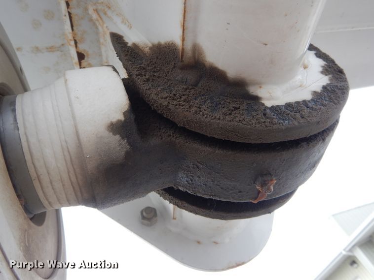 image for item DH6324 2002 Freightliner FL80 bucket truck