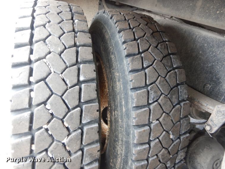 image for item DH6324 2002 Freightliner FL80 bucket truck