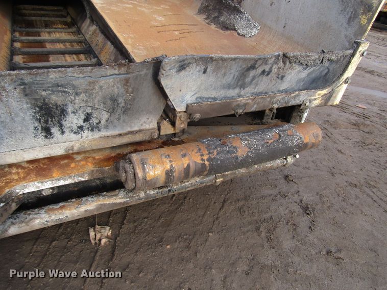 image for item DH8338 2010 Dynapac F1000W paver