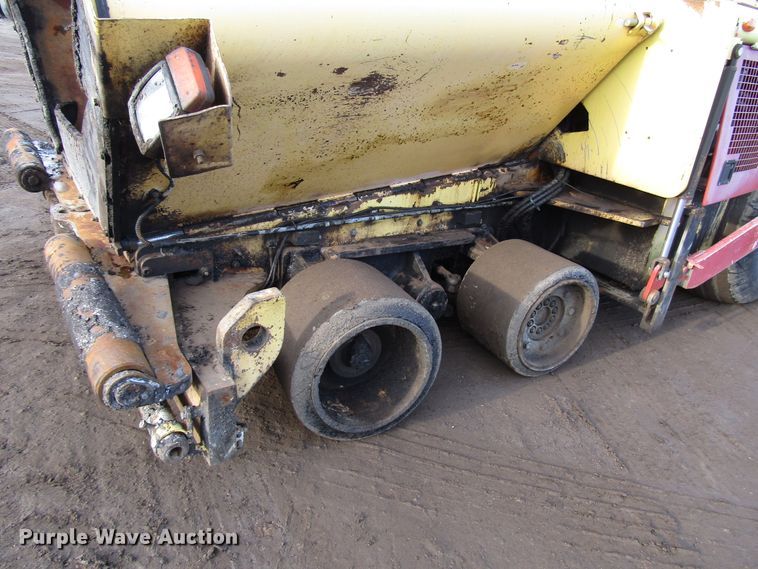 image for item DH8338 2010 Dynapac F1000W paver