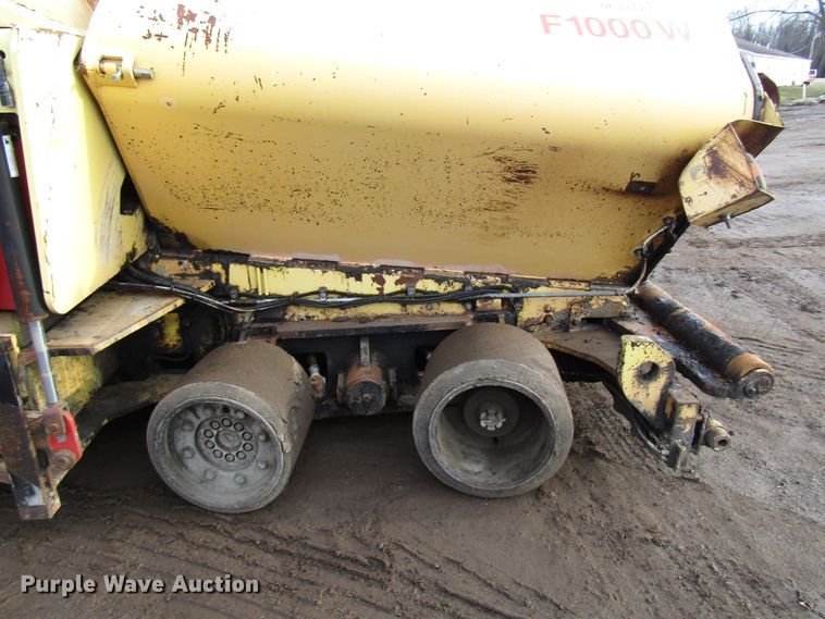 image for item DH8338 2010 Dynapac F1000W paver