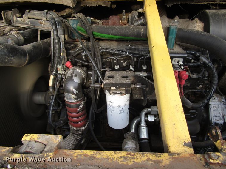 image for item DH8338 2010 Dynapac F1000W paver