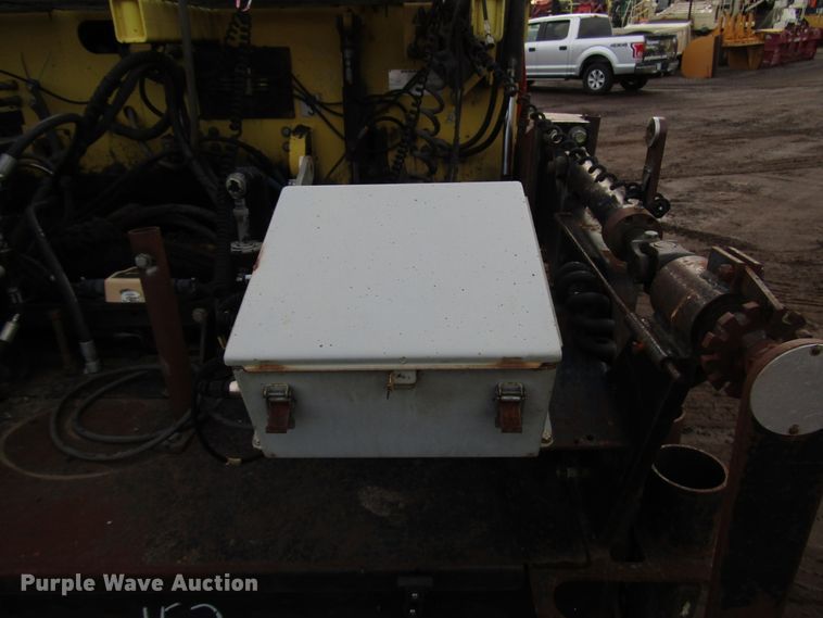 image for item DH8338 2010 Dynapac F1000W paver