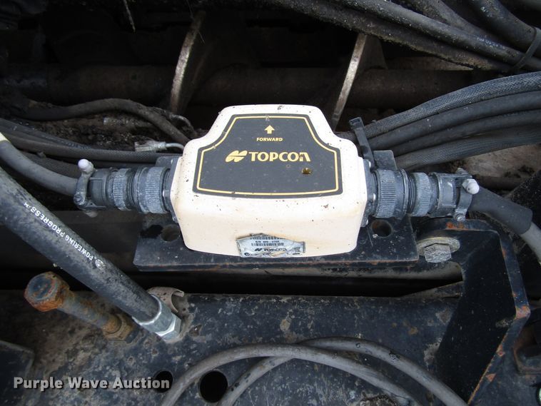 image for item DH8338 2010 Dynapac F1000W paver