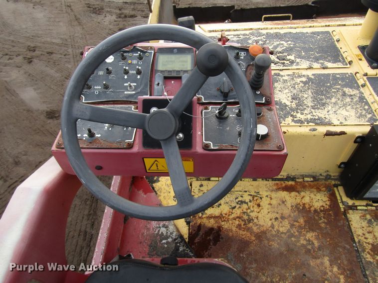 image for item DH8338 2010 Dynapac F1000W paver